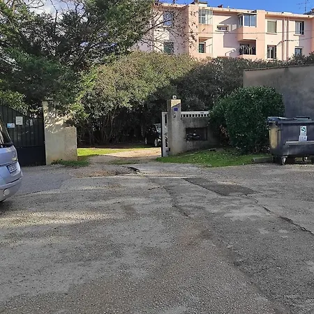 Avec 라센느쉬르메르